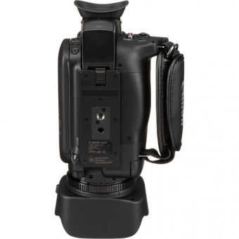 Видеокамера Canon XA40